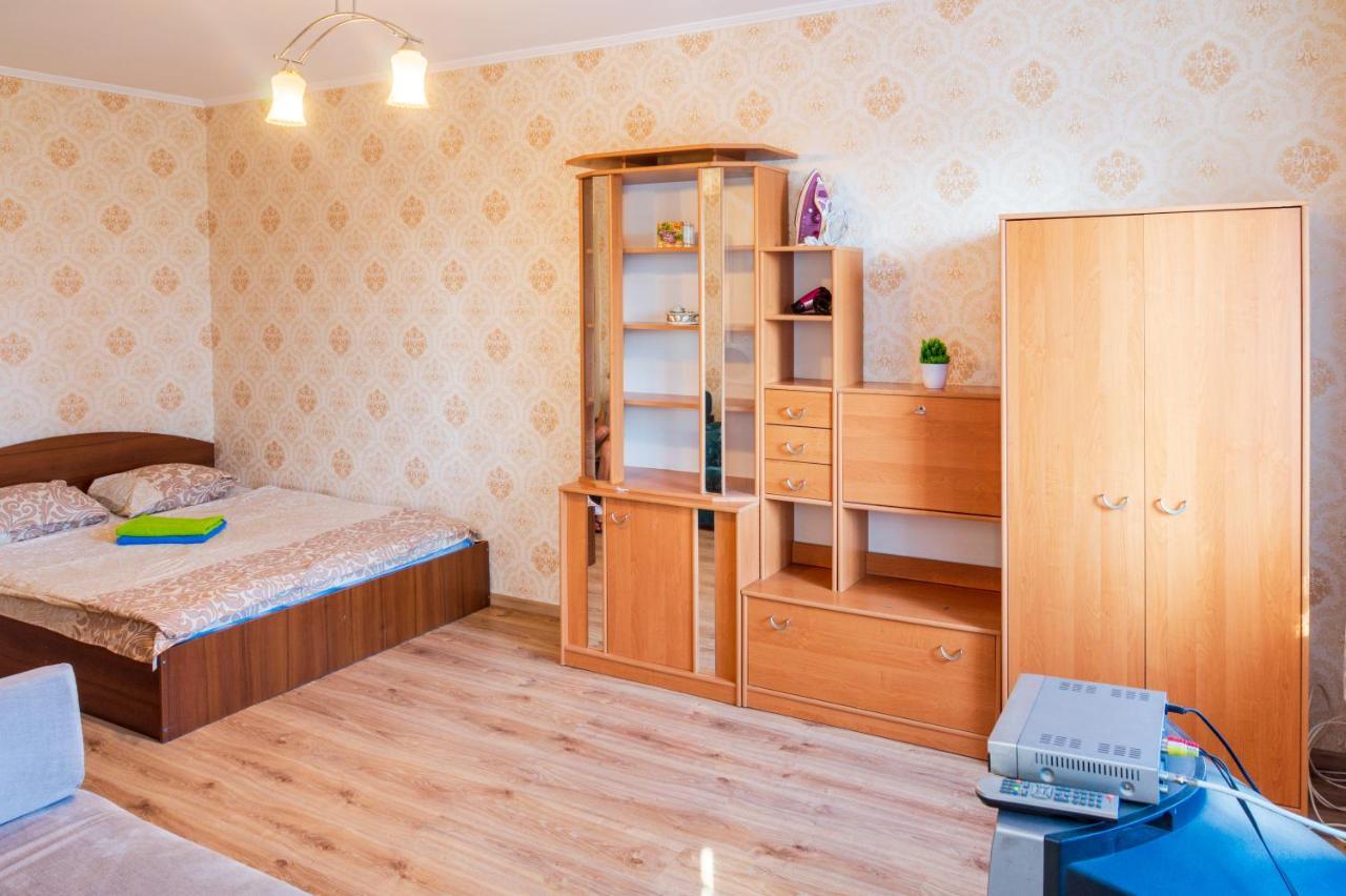Квартира по улице Федорова 1 Киев Экстерьер фото