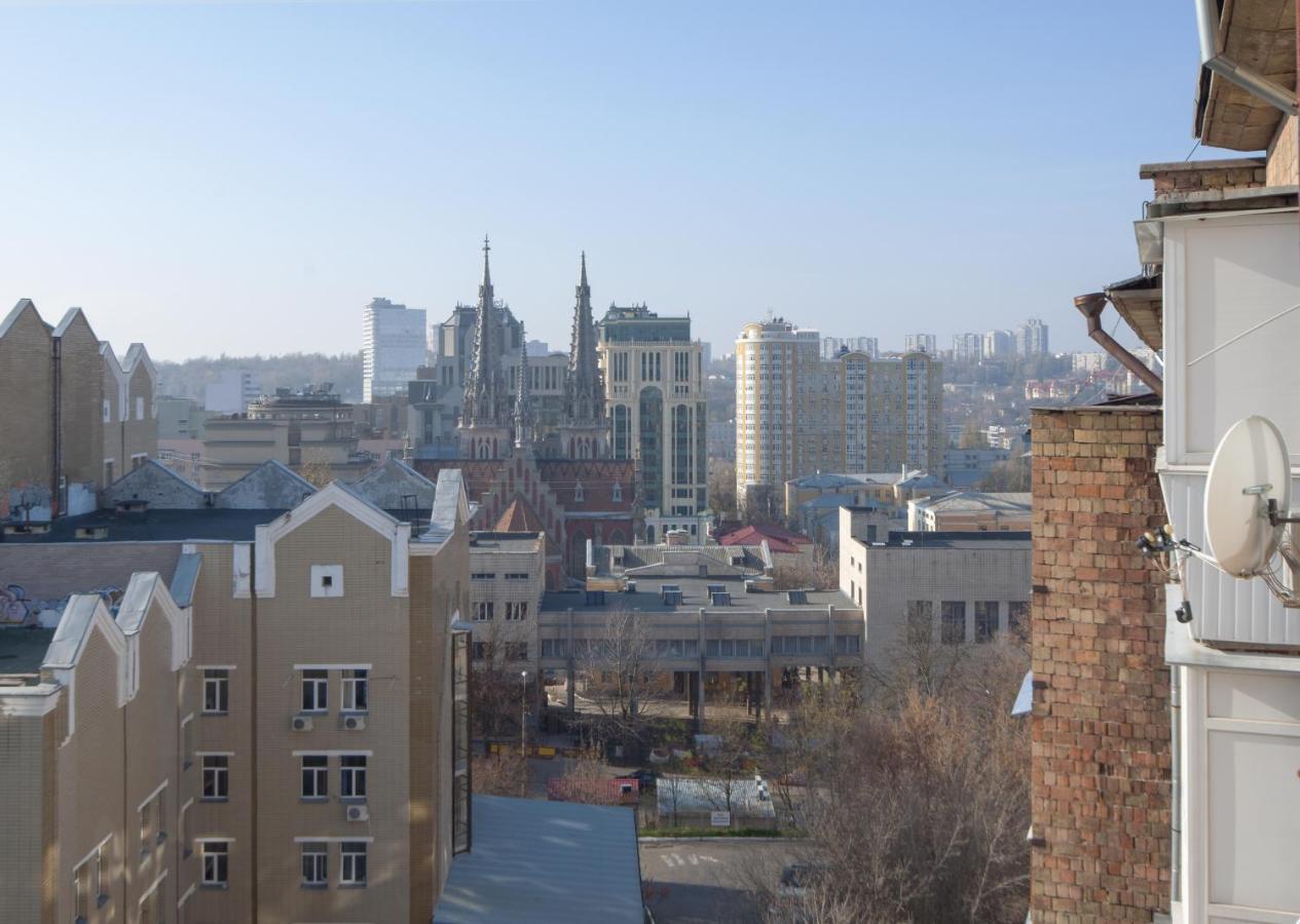 Квартира по улице Федорова 1 Киев Экстерьер фото