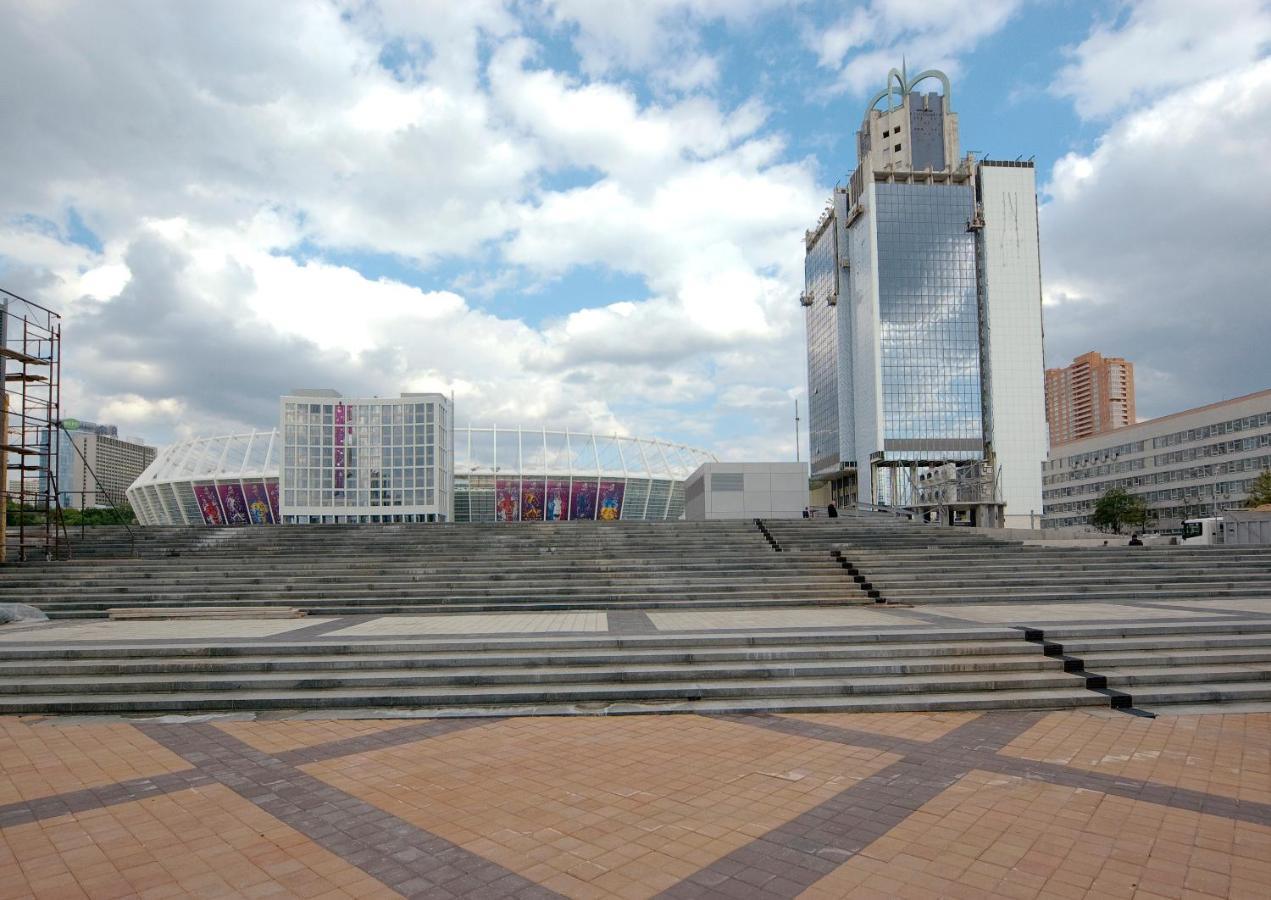 Квартира по улице Федорова 1 Киев Экстерьер фото